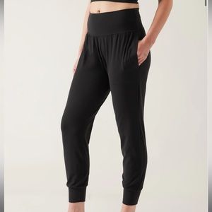 Athleta Salutation Jogger